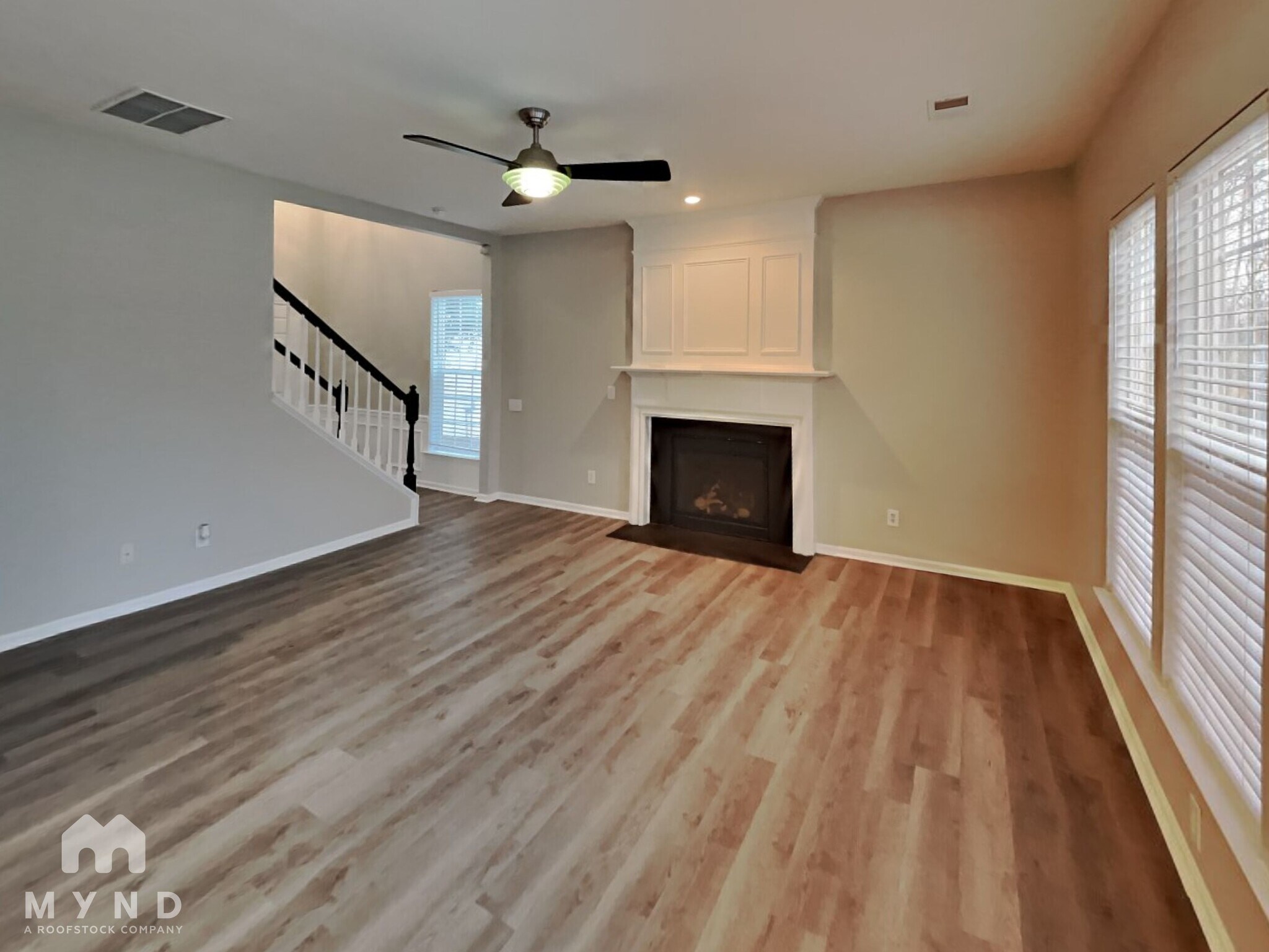 Building Photo - 11216 Cypress View Dr