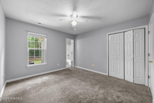 Building Photo - 1087 W Pueblo Dr