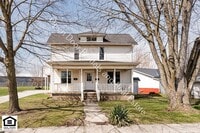 Building Photo - 1703 Sprott St