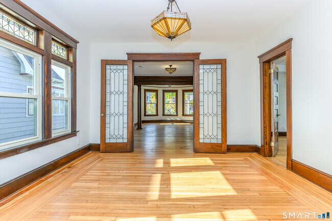 Building Photo - 27 Hubinger St