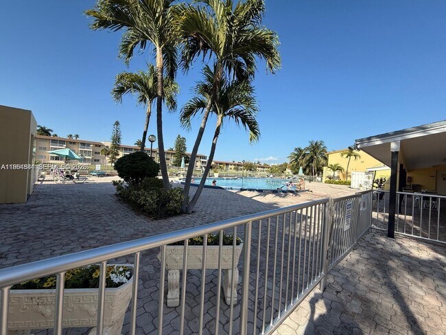 Building Photo - 2815 NE 201st Terrace