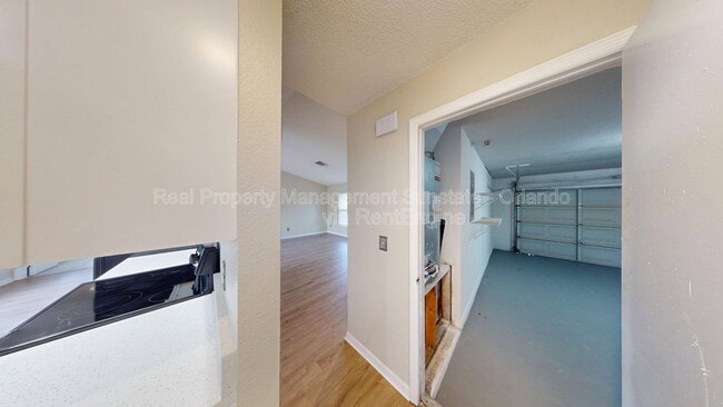 Building Photo - 1016 Soldier Creek Ct