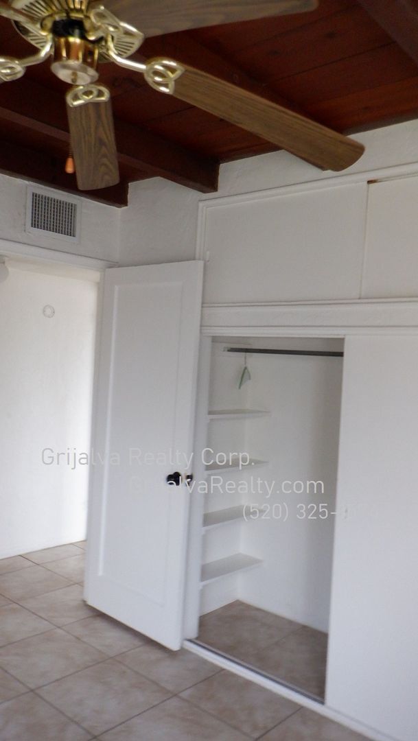 Building Photo - 1339 N Howard Blvd