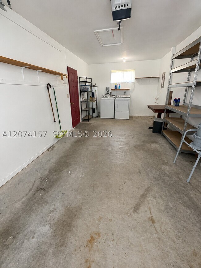 Building Photo - 8954 SW 109th Ln