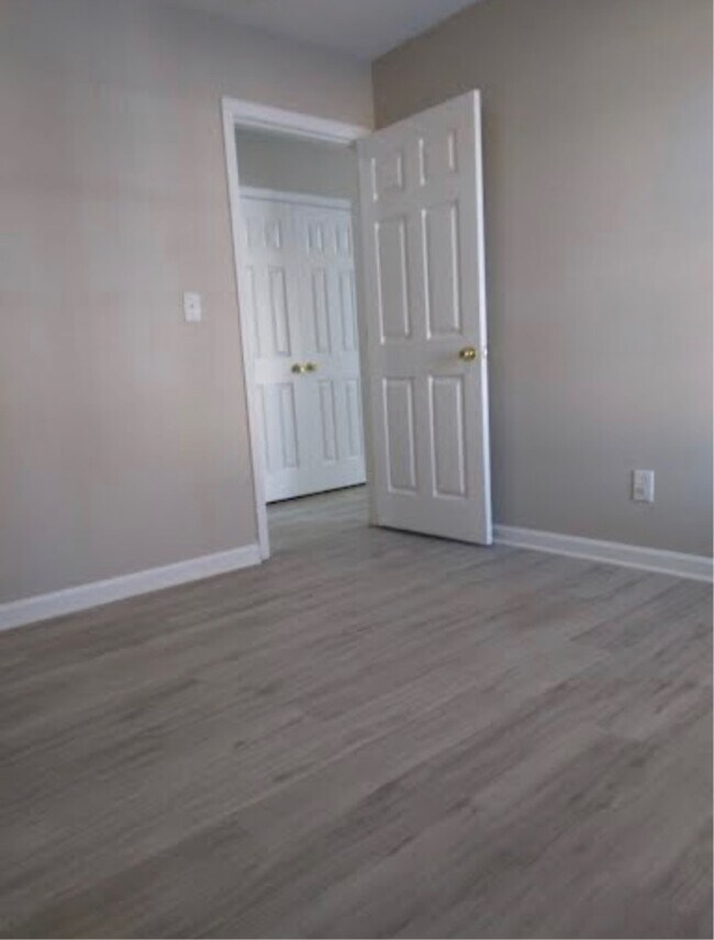 Building Photo - 115 Thomas St