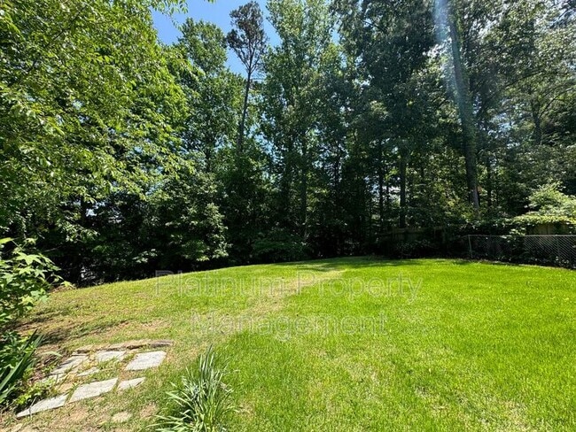 Building Photo - 4798 Rock Island Ln NW