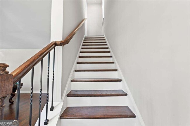 Building Photo - 1030 Shy Ln