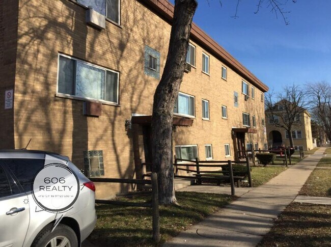 Building Photo - Cozy, one bedroom apartment in Cicero, Clo...