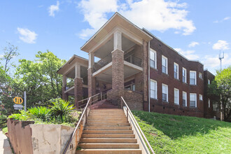 Building Photo - Fleetwood Apartments