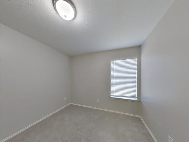 Building Photo - 13007 Lark Point Ct