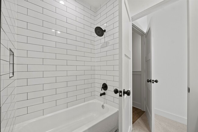 Building Photo - 8421 Venus St