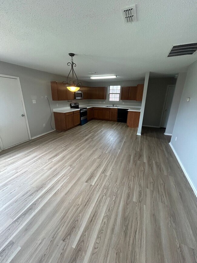 Building Photo - 1253 Tall Grass Dr
