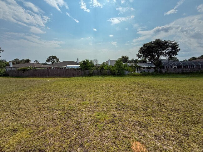 Building Photo - 4615 Carlstrom Ln