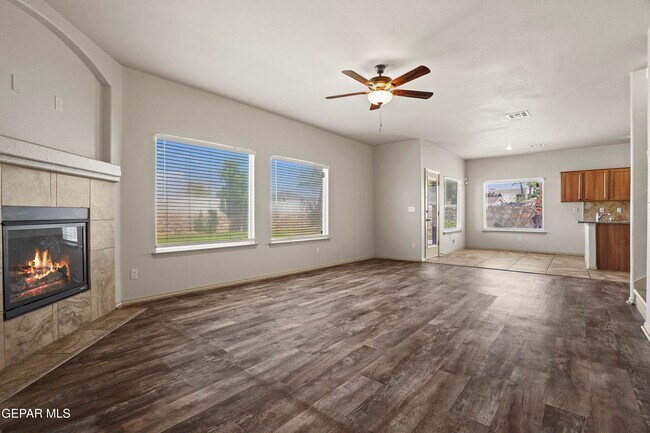 Building Photo - 3143 Hidden Creek Dr