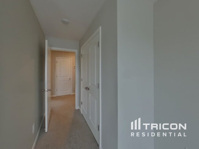 Building Photo - 1058 Brayden Dr