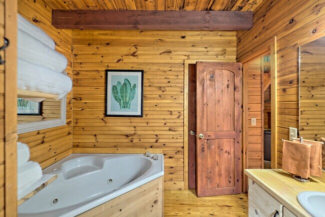 Building Photo - 266 Peaceful Waters Cir