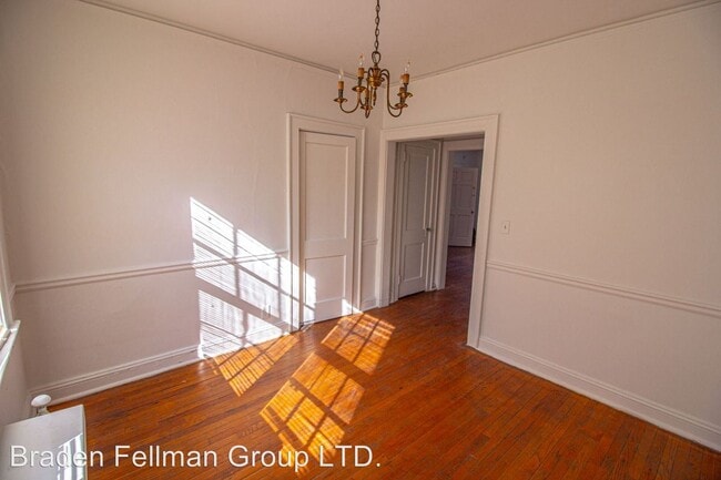 Building Photo - 1460 W Peachtree St NW