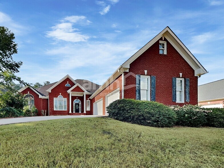 Primary Photo - 4850 Duncans Lake Dr NE