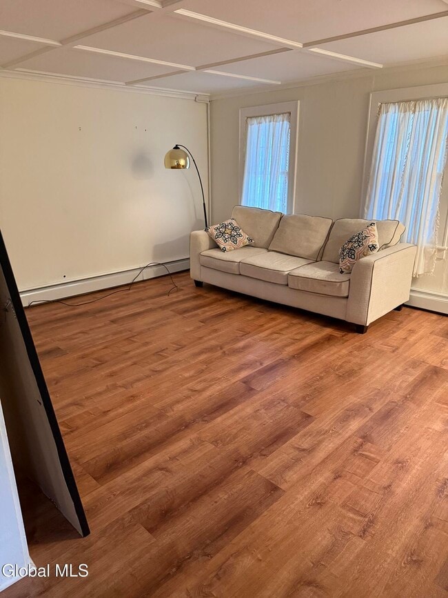 Building Photo - 60 Ash St