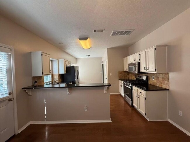 Building Photo - 10535 Willow Meadow Cir