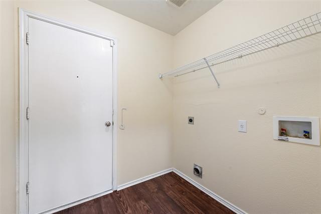 Building Photo - 4533 Lacebark Ln