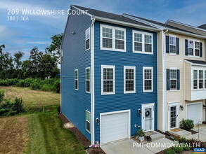 Building Photo - 209 Willowshire Ct