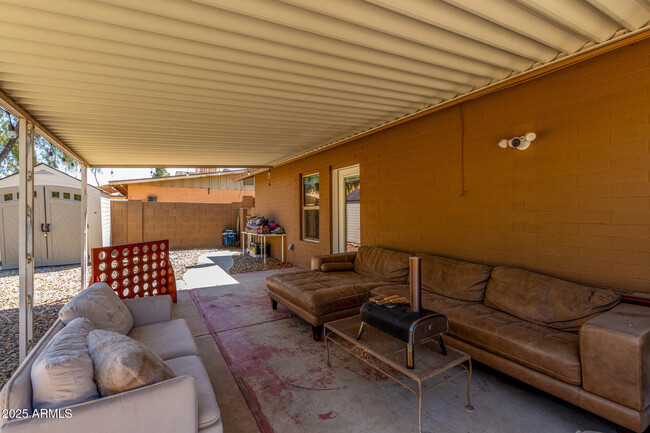Building Photo - 3239 S Kenwood Ln