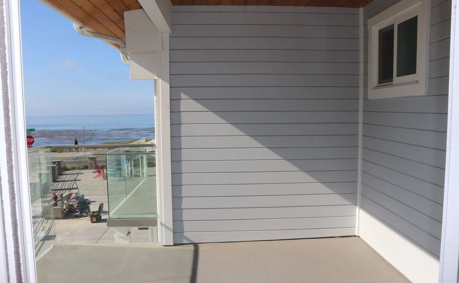 Building Photo - 902 W Cliff Dr