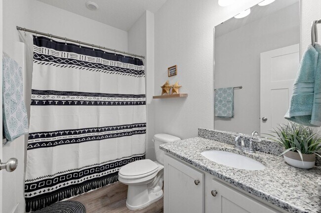 Building Photo - Your Gulf Breeze Dream Home Awaits in Forest Bay