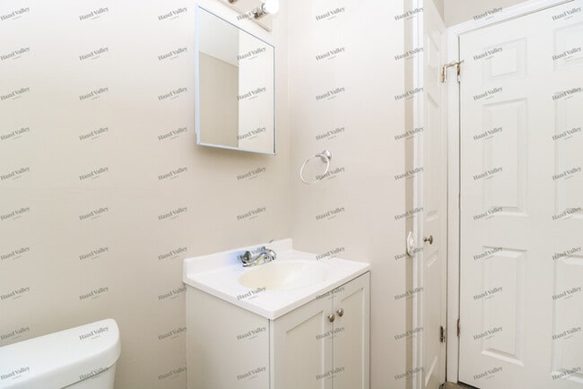 Building Photo - 230 Manning Ave