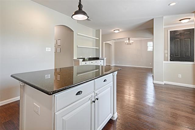 Building Photo - 8000 Choctaw Ln