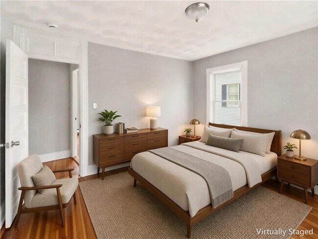 Building Photo - 362 Weeden St