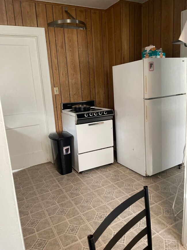 Building Photo - Cozy 1 bed 1 Bath Close to OU Campus