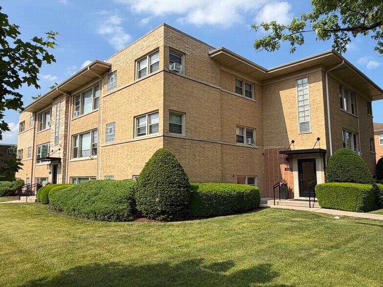 Building Photo - 1334 Woodview Ln