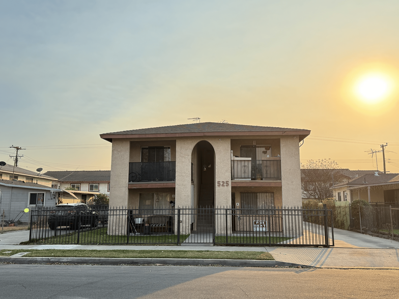 Front of Building - 525 Jacmar Dr