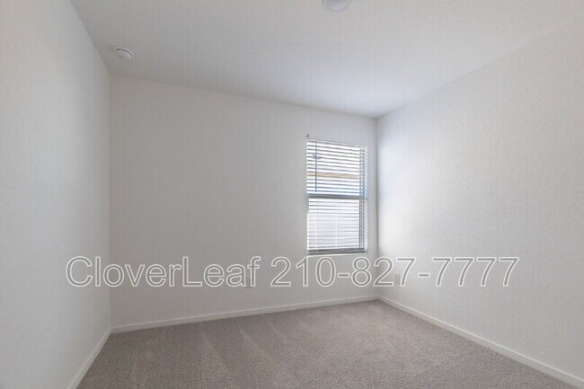 Building Photo - 706 Wolf Crest Blvd