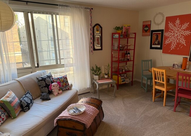 Building Photo - 2629 W 43rd