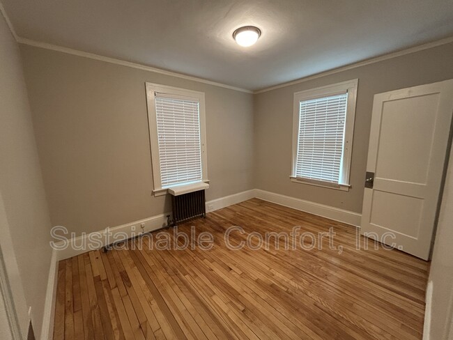 Building Photo - 76 Fairhaven Rd