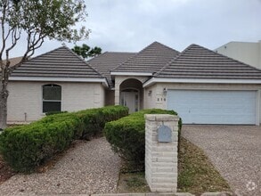 Building Photo - 210 Rio Grande Dr