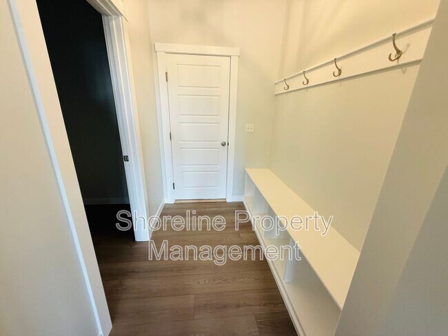 Building Photo - 6203 W Karpathos St