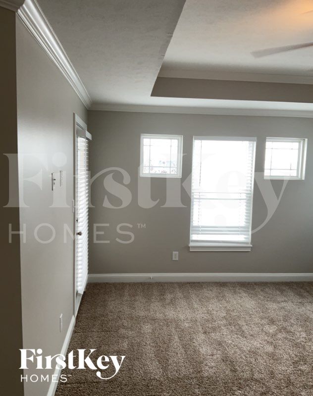 Building Photo - 5928 Aldridge Dr