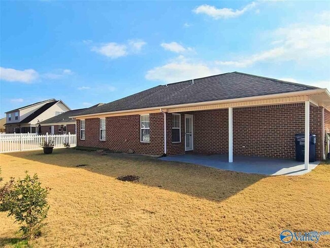 Building Photo - 5308 Frankford Dr SE