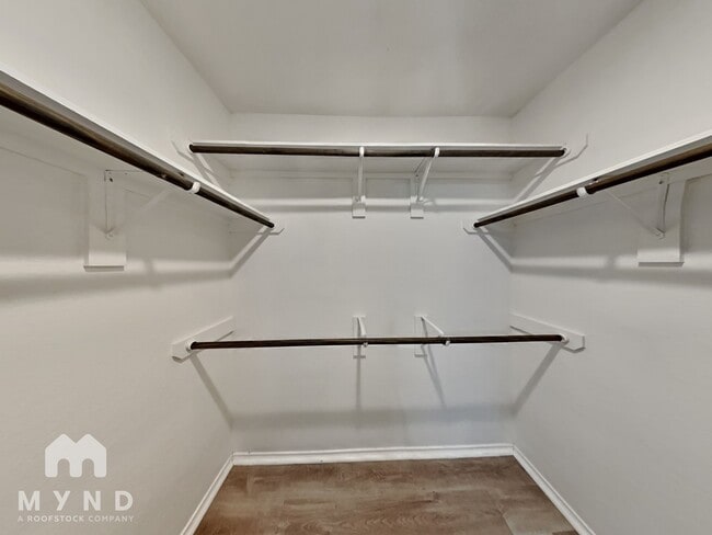 Building Photo - 2614 Ski Lodge Dr