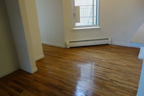Building Photo - 431 E 136th St