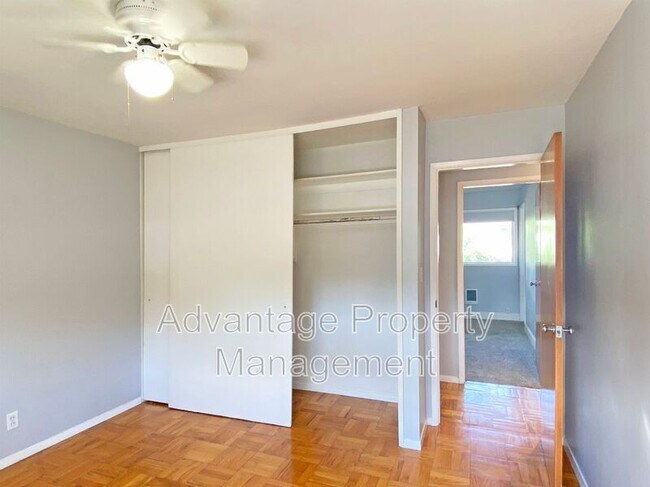 Building Photo - 5230 NE Laurel Dr