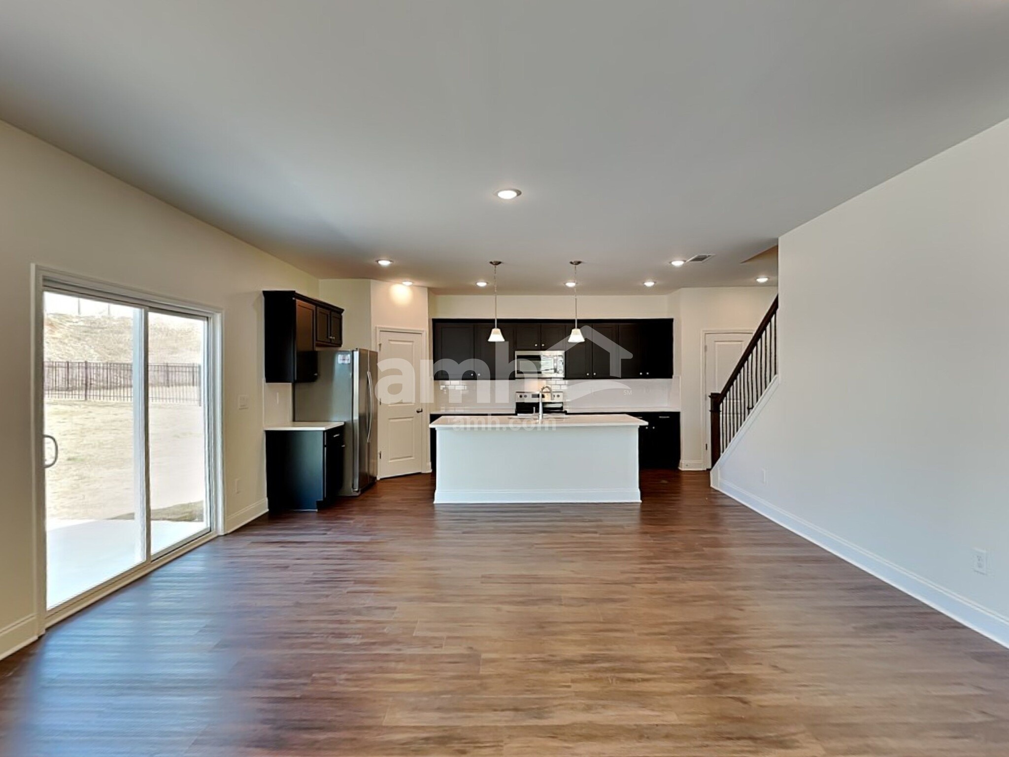 Building Photo - 3760 Blackshear Pl