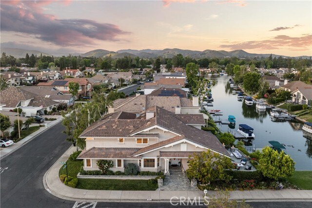 Building Photo - 2567 Oakshore Dr