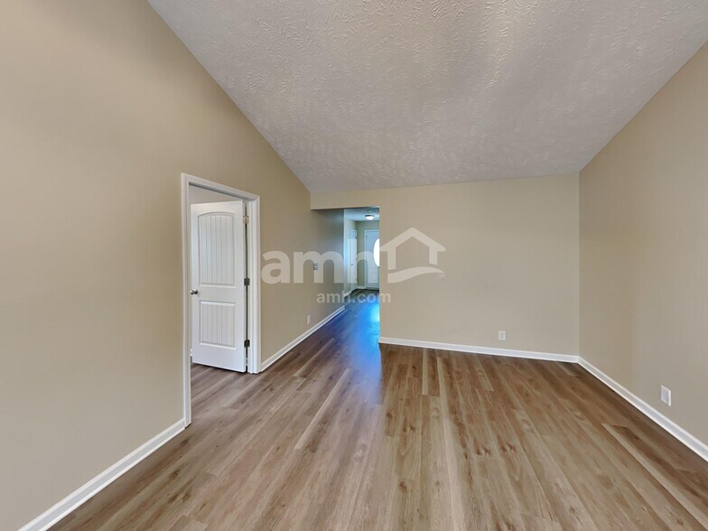 Building Photo - 112 Tulip Grove Point