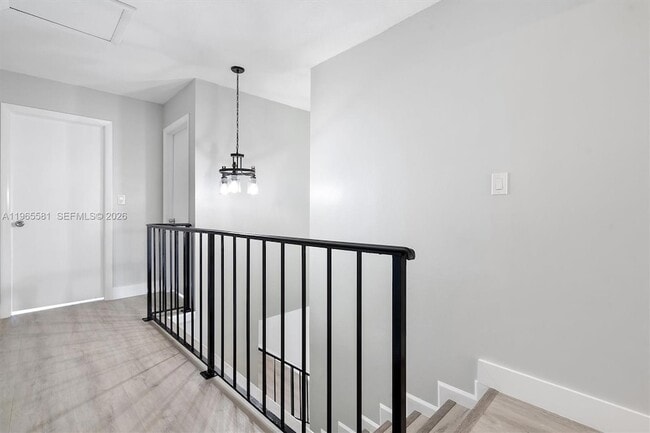 Building Photo - 48 Matador Ln