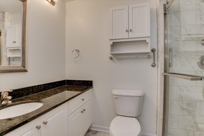 Building Photo - 136 Haley Dr